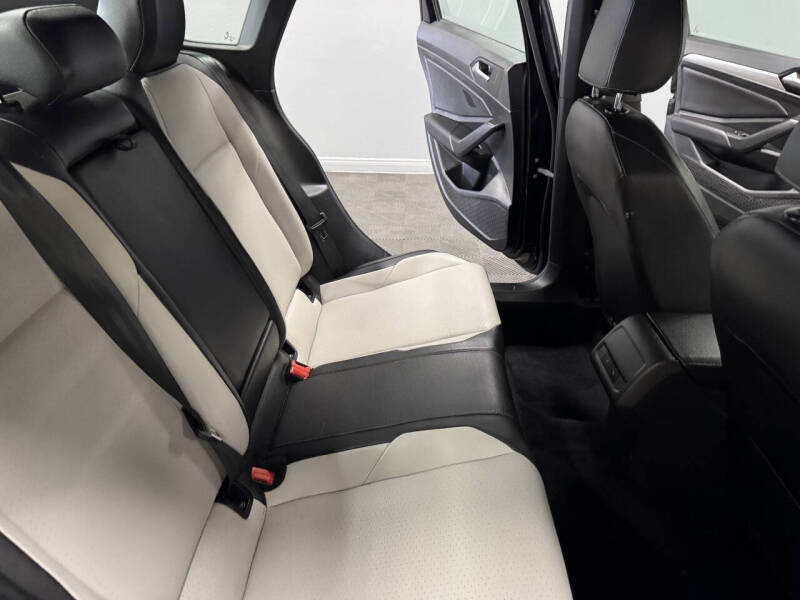 2019 Volkswagen Jetta R-Line