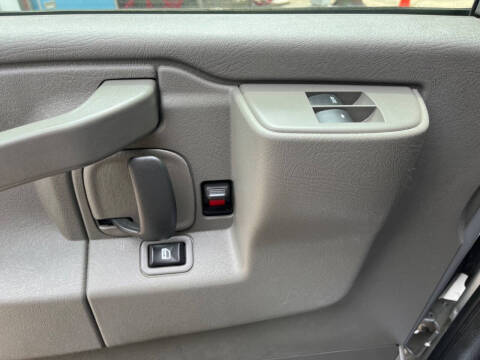2018 Chevrolet Express LS 3500