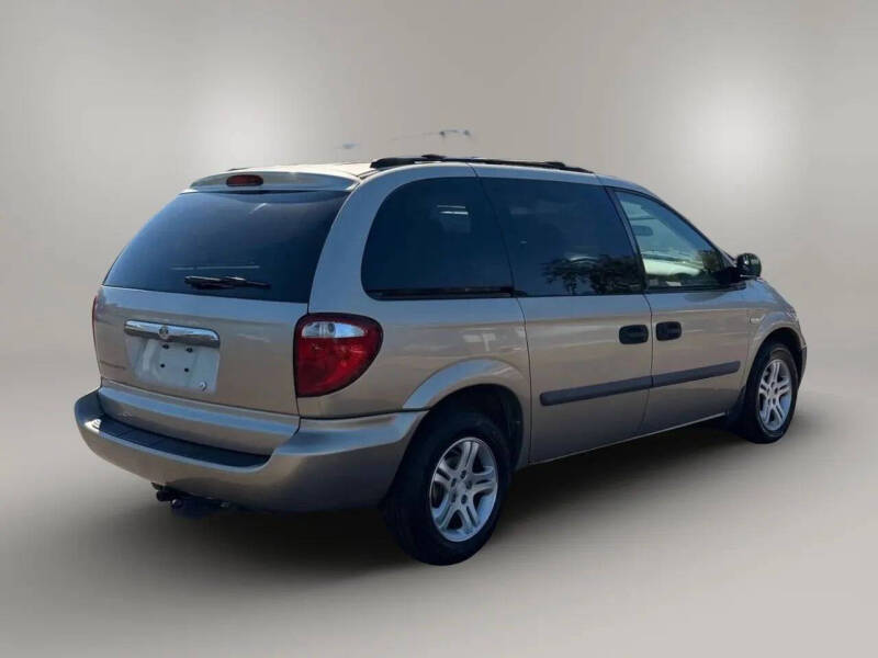 2005 Chrysler Town and Country