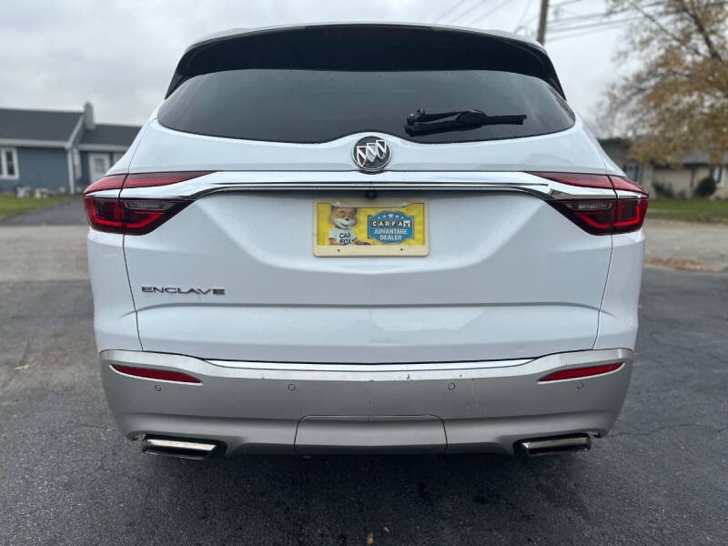 2020 Buick Enclave Essence