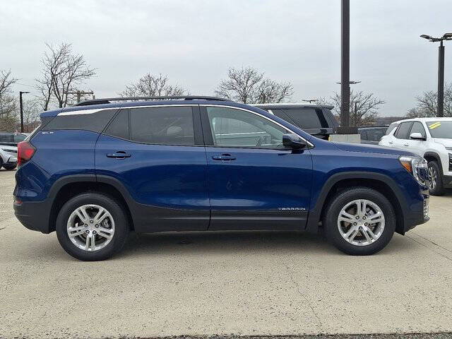 2022 GMC Terrain SLE