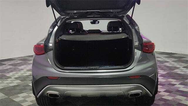 2018 Infiniti QX30 Essential