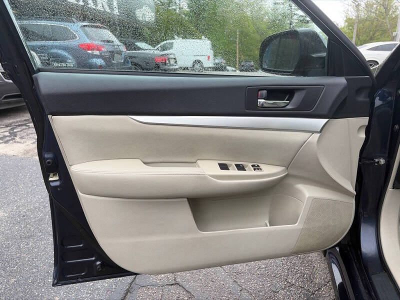 2012 Subaru Legacy 2.5i Premium