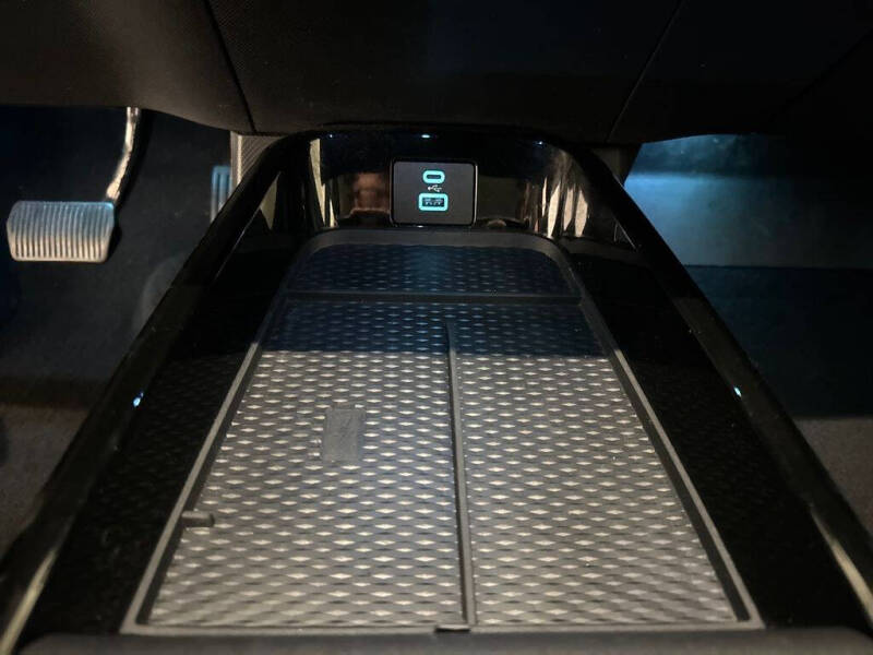 2021 Ford Mustang Mach-E Premium