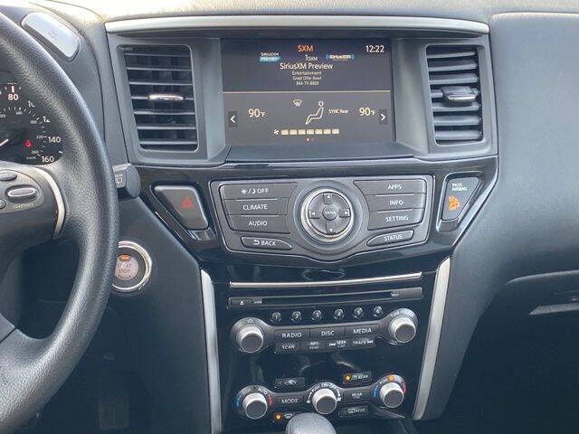 2020 Nissan Pathfinder S