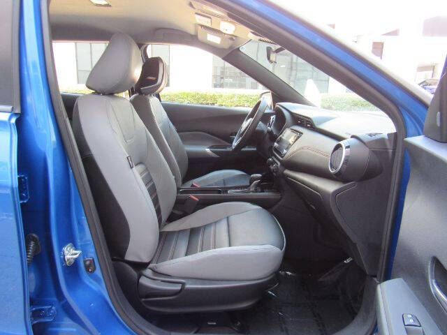 2024 Nissan Kicks SR