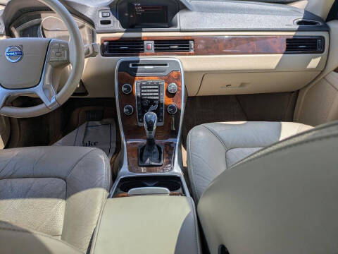 2015 Volvo XC70 T6 Premier Plus