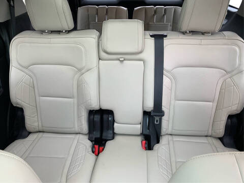 2017 Ford Explorer Platinum