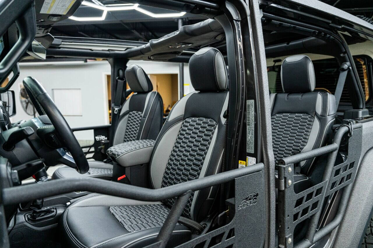 2020 JEEP Wrangler SUV / Crossover - $57,999
