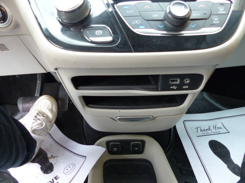2020 Chrysler Pacifica Touring L