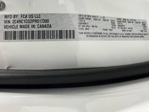 2023 Chrysler Voyager LX