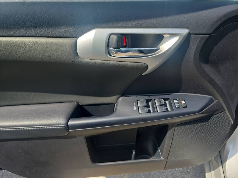 2012 Lexus CT 200h Premium