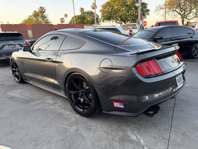 2017 Ford Mustang GT Premium