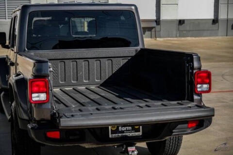 2024 Jeep Gladiator Sport