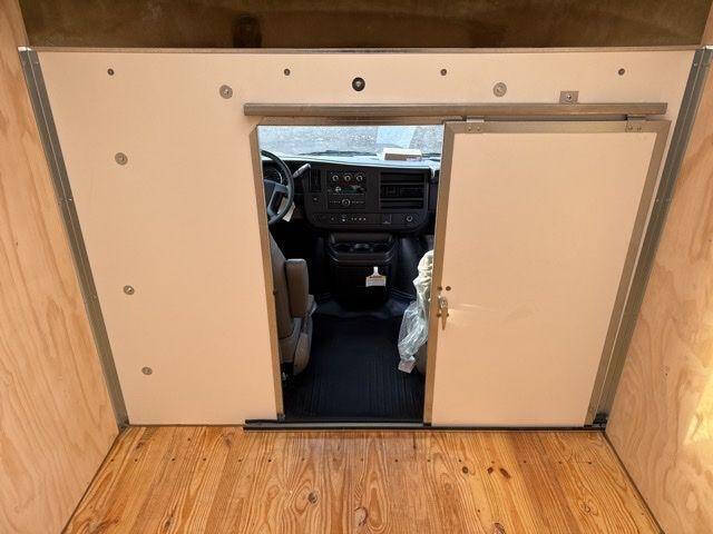 2025 GMC Savana 3500