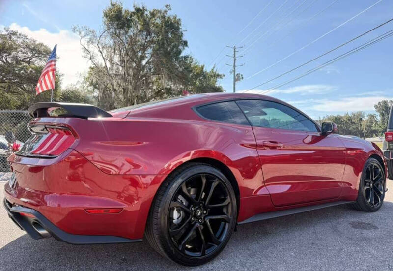 2022 Ford Mustang EcoBoost