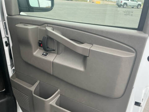 2025 GMC Savana LT 3500