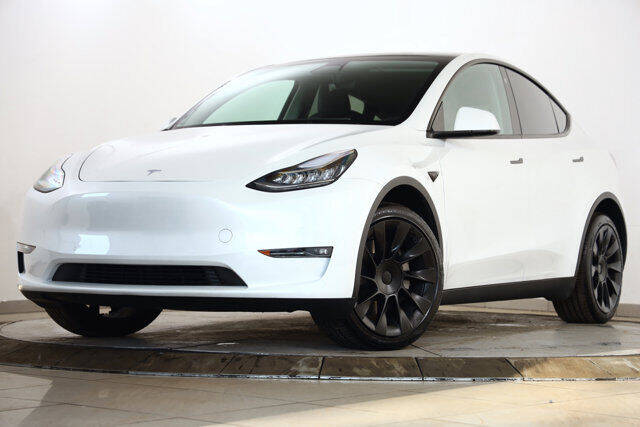 2022 Tesla Model Y for sale at CTCG AUTOMOTIVE in South Amboy NJ