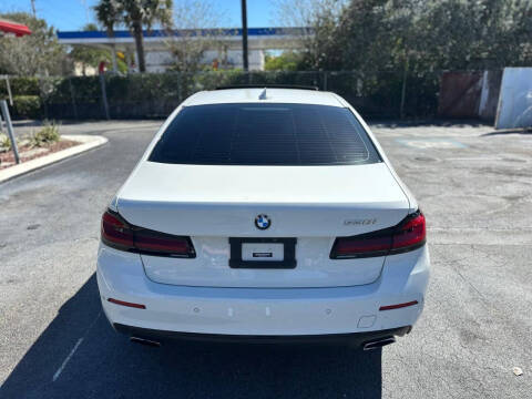 2022 BMW 5 Series 530i