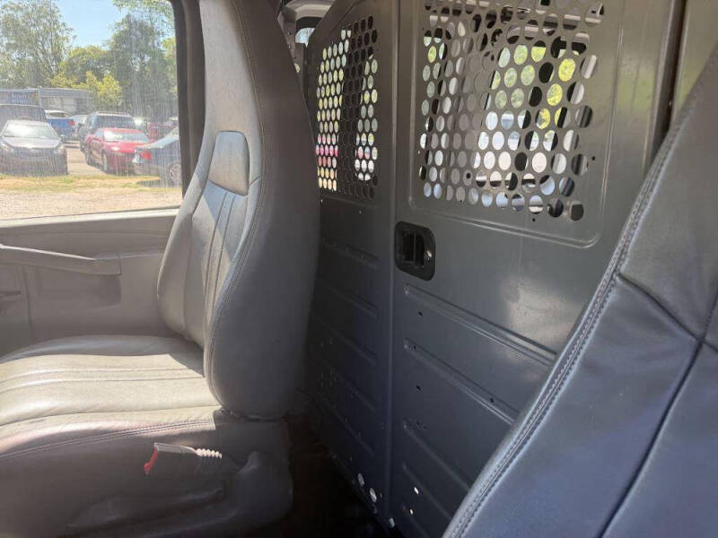 2021 Chevrolet Express 2500