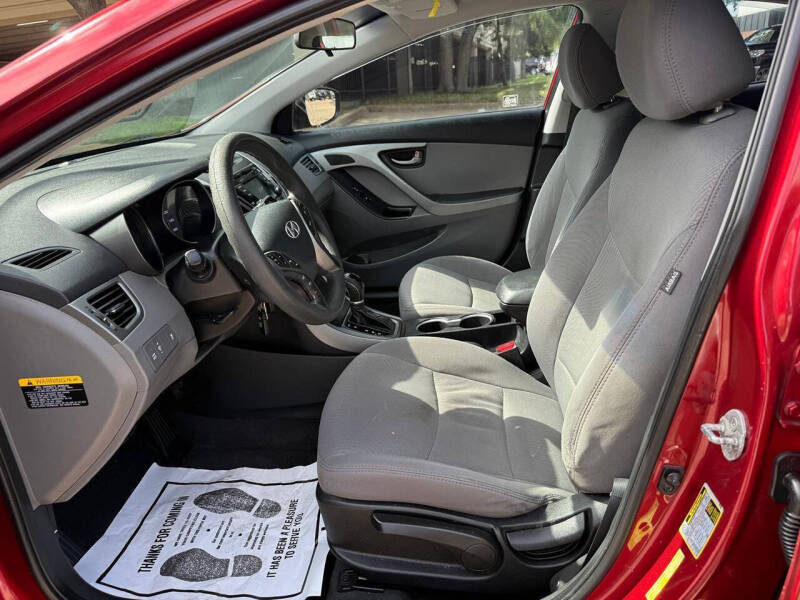 2014 Hyundai Elantra SE