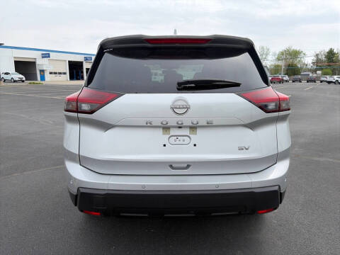 2024 Nissan Rogue SV