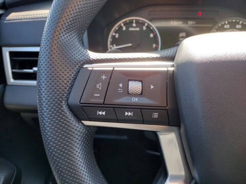 2026 Mitsubishi Outlander ES