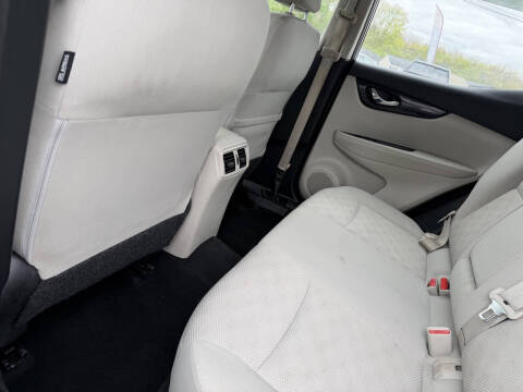 2018 Nissan Rogue Sport SV