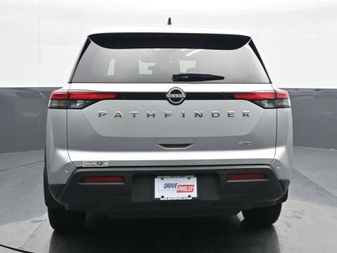 2024 Nissan Pathfinder S