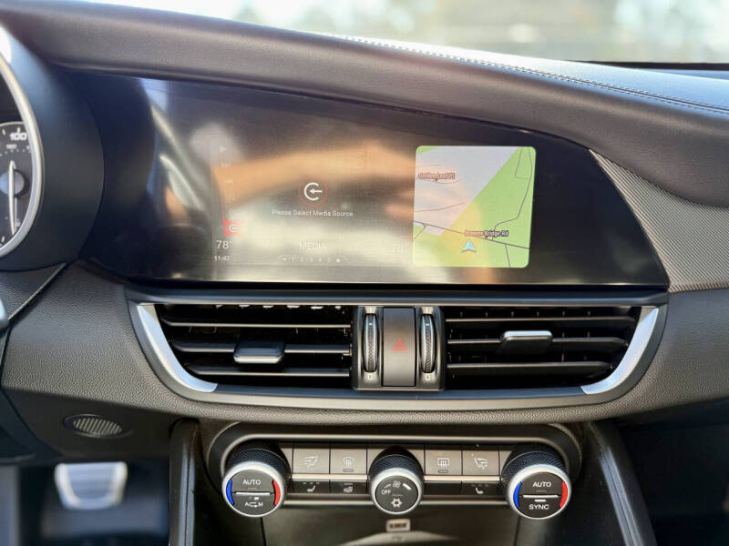 2017 Alfa Romeo Giulia Ti