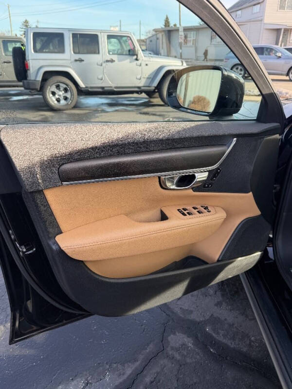 2018 Volvo V90 Cross Country T5