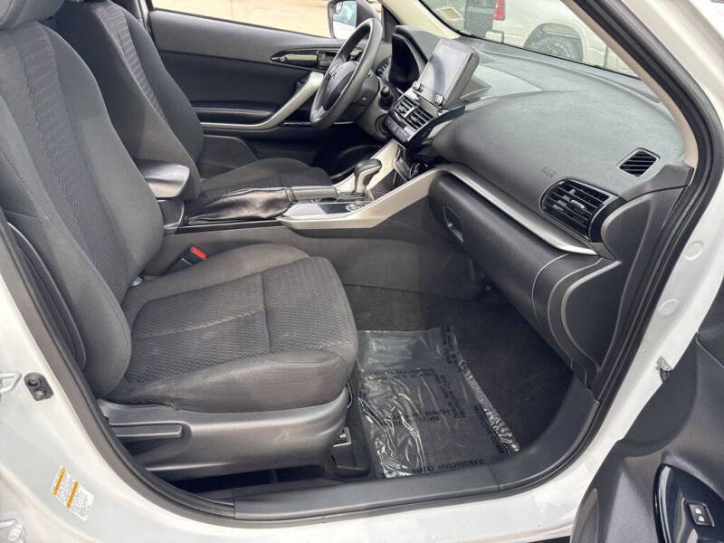 2024 Mitsubishi Eclipse Cross LE