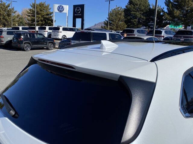 2025 Mazda CX-50 Hybrid Premium