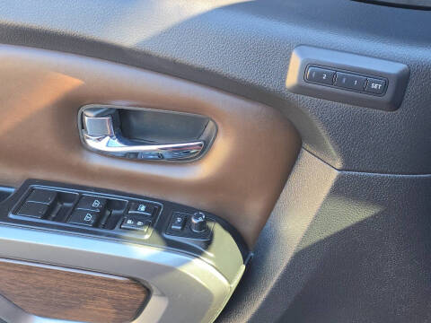 2019 Nissan Titan Platinum Reserve