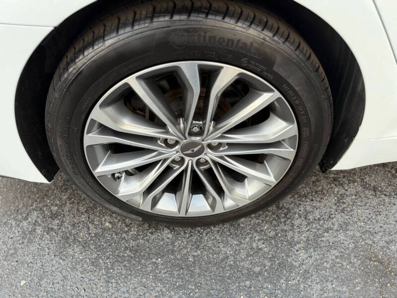 2016 Hyundai Genesis