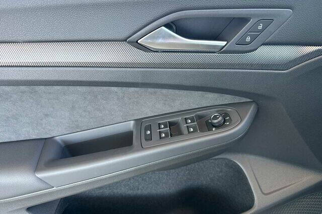 2025 Volkswagen Golf GTI SE