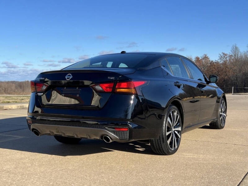 2022 Nissan Altima 2.5 SR