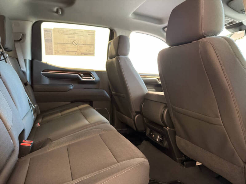 2026 GMC Sierra 1500 Elevation Standard