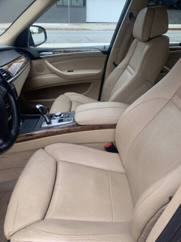 2008 BMW X5 4.8i