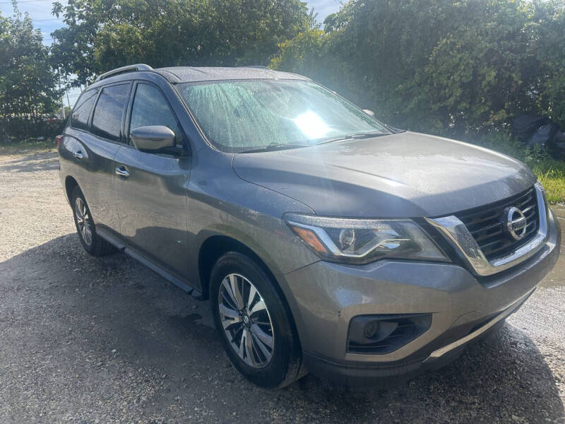 2017 Nissan Pathfinder SV