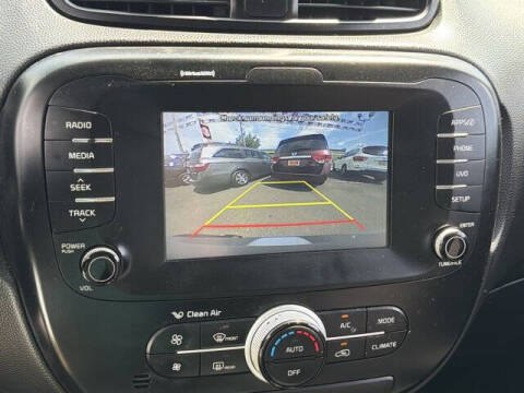 2019 Kia Soul +