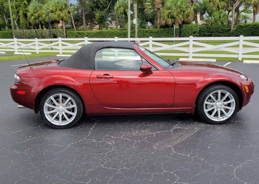 2006 Mazda MX-5 Miata for sale at VERO APEX in Vero Beach, FL