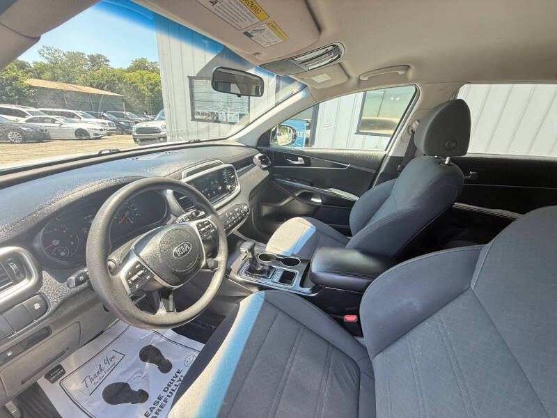 2020 Kia Sorento LX V6