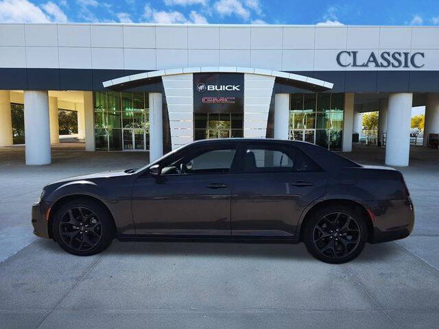 2023 Chrysler 300 S V6