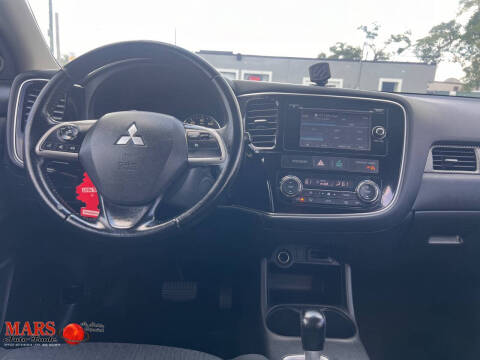 2014 Mitsubishi Outlander SE