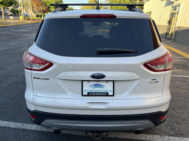 2016 Ford Escape SE