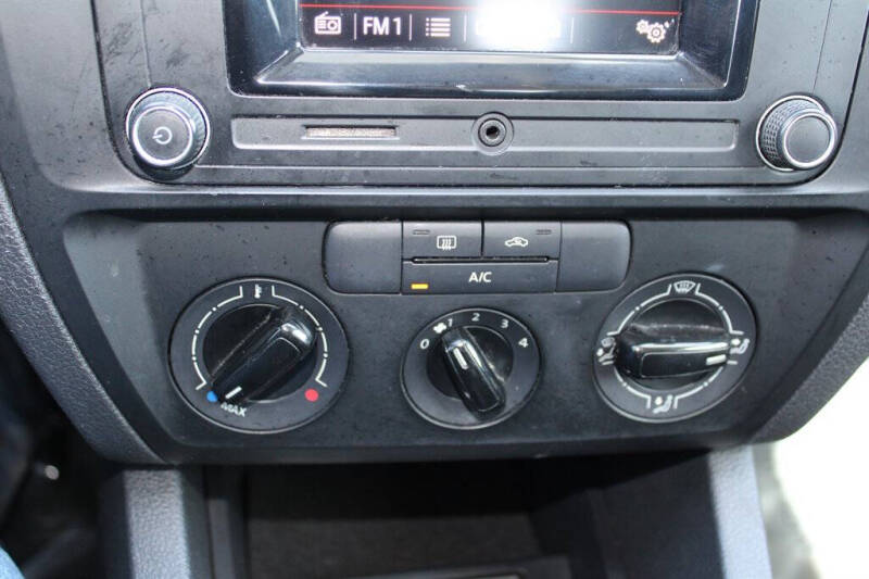 2016 Volkswagen Jetta