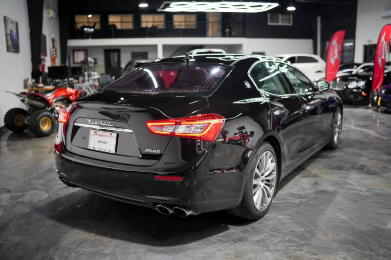 2016 Maserati Ghibli