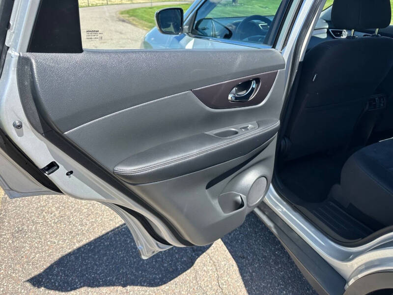2015 Nissan Rogue S