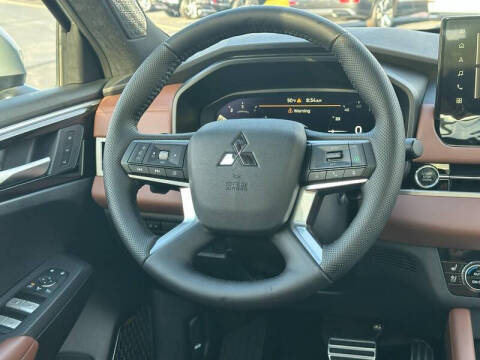 2025 Mitsubishi Outlander SEL